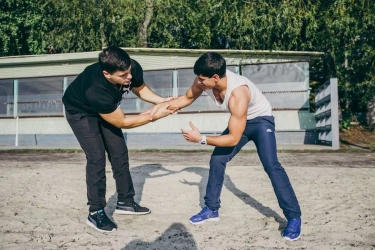 Belajar dari Dimas Anggara dan Kiesha, Orangtua Harus Apa Saat Anak Berkonflik?