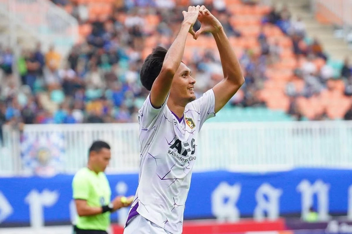 Hamra Hehanussa Bertekad Bela Timnas Indonesia Usai Gabung Persib