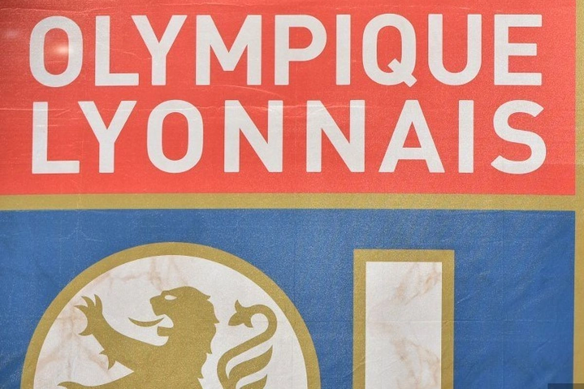 Olympique Lyon Degradasi ke Ligue 2 karena Problem Finansial