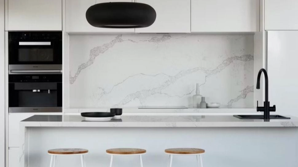 5 Motif Wallpaper Pilihan Desainer Interior: Sentuhan Estetik untuk Dapur Minimalis