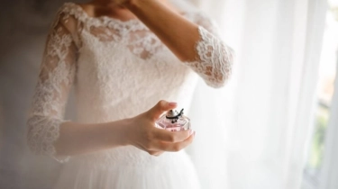 5 Rekomendasi Parfum Wangi Pengantin Baru, Aromanya Lembut dan Tahan Lama