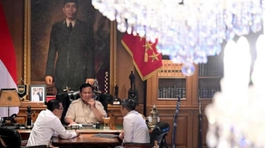 Ditemani Seskab Teddy, Begini Isi Obrolan saat Prabowo Ditelepon Presiden Korsel Lee Jae-myung