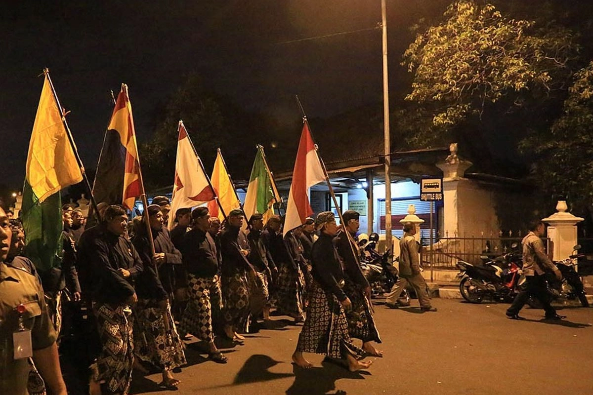 Mubeng Beteng Malam 1 Suro di Yogyakarta, Ini Jadwal, Rute, dan Maknanya