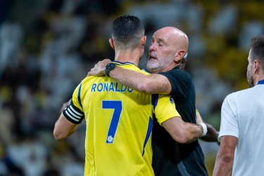Ronaldo Bertahan di Al Nassr, Ucap Terima Kasih Usai Pioli Pergi