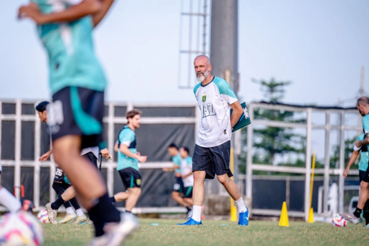 Eduardo Perez Buka Petualangan di Persebaya, Siap Kerja 24 Jam Sehari