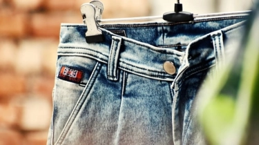 5 Rekomendasi Celana Denim Pria Terbaik: Bahan Berkualitas, Harga Mulai Rp200 Ribuan