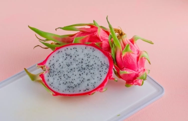 Simak! 4 Manfaat Buah Naga untuk Kecantikan, Salah Satunya Bikin Kulit Makin Bersinar!