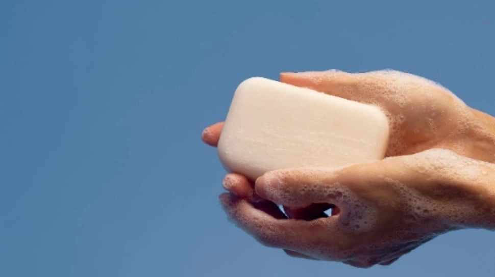 5 Sabun Mandi untuk Kulit Kering, Harga Mulai Rp40 Ribuan