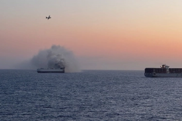 Kapal Kargo Besar Tenggelam Bawa 3.000 Kendaraan Baru, 800 Mobil Listrik