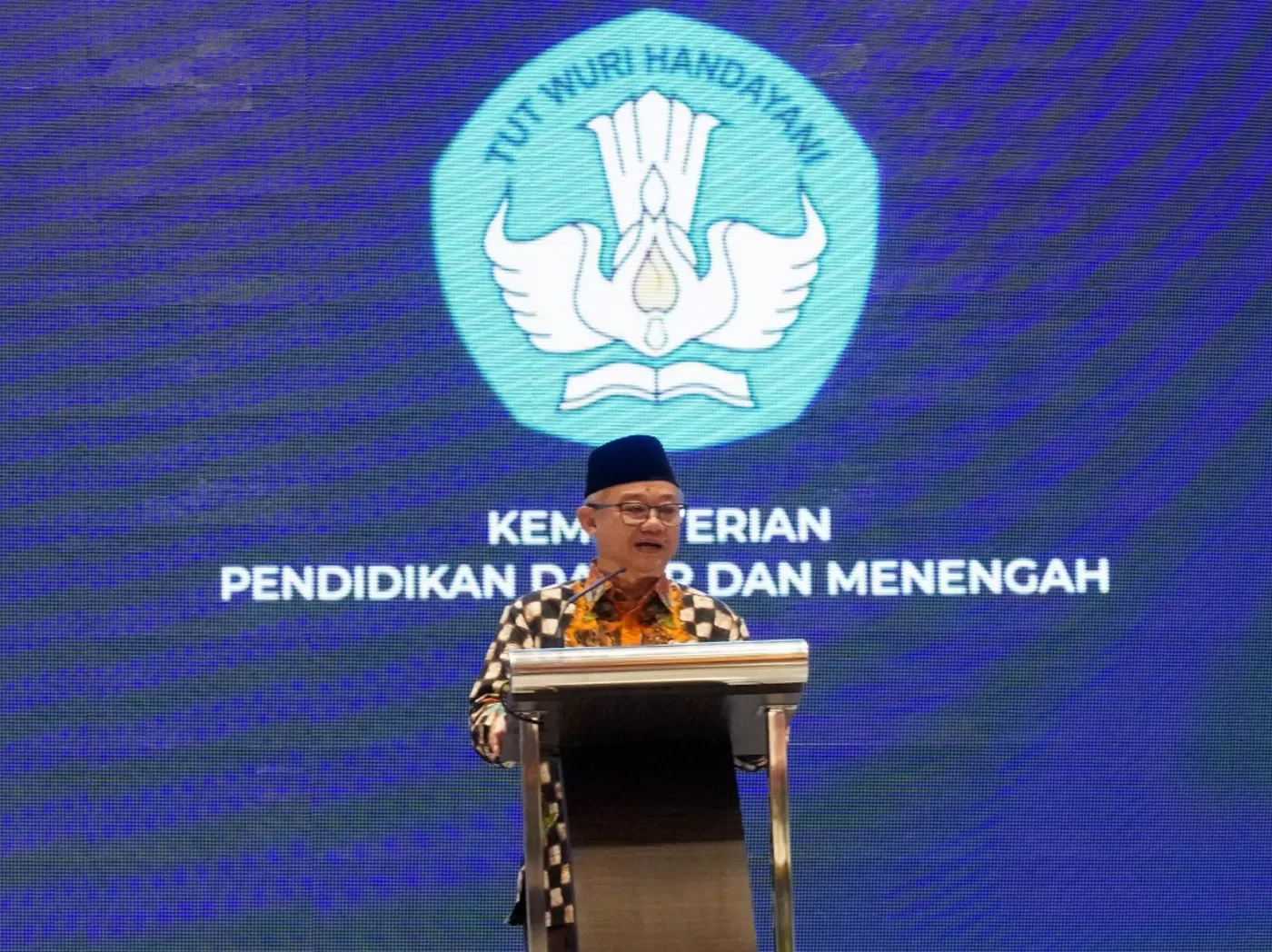 Mendikdasmen Abdul Mu'ti Ungkap Nikah Muda hingga Faktor Ekonomi Jadi Penyebab Putus Sekolah