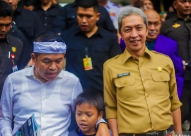 Tak Bisa Tangani Semua Keluhan yang Datang, Dedi Mulyadi Minta Maaf kepada Warga Jabar