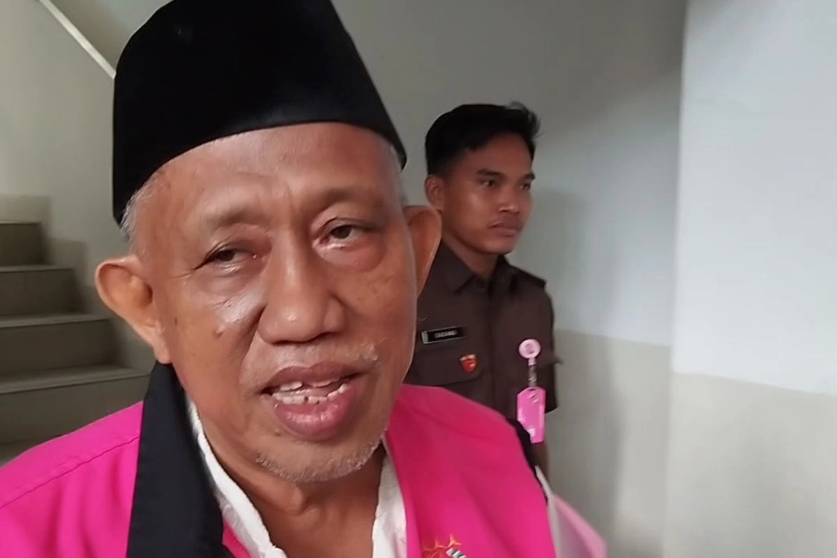 Eks Lurah Jakbar yang Palak Warganya Rp 200 Juta Dituntut 1,5 Tahun Penjara