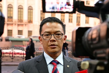 Menlu Sebut Penutup Selat Hormuz Bisa Ganggu 20,4 Persen Suplai Minyak ke Indonesia