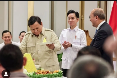 Prabowo Bareng Menteri-menteri Sambangi Kantor Danantara, Apa yang Dibahas?