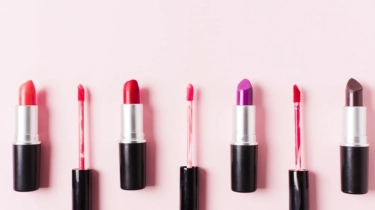 10 Lipstik Waterproof Terbaik Mulai Rp20 Ribuan: Tahan Lama dan Tidak Mudah Luntur