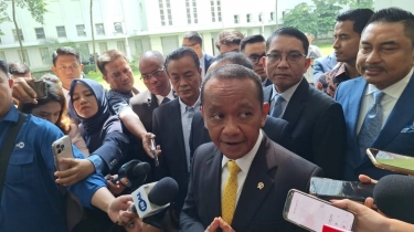 Bahlil Ungkap Keuntungan RI Punya Pabrik Baterai Kendaraan Listrik Terbesar di Asia Tenggara