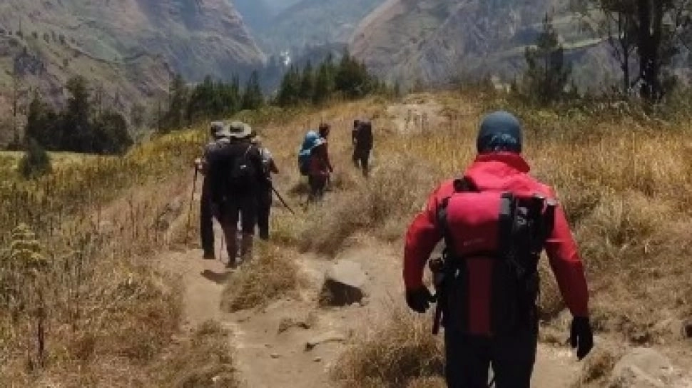 Ini Dia 5 Gunung di Indonesia yang Siap Menguji Adrenalin dan Memanjakan Mata Anda
