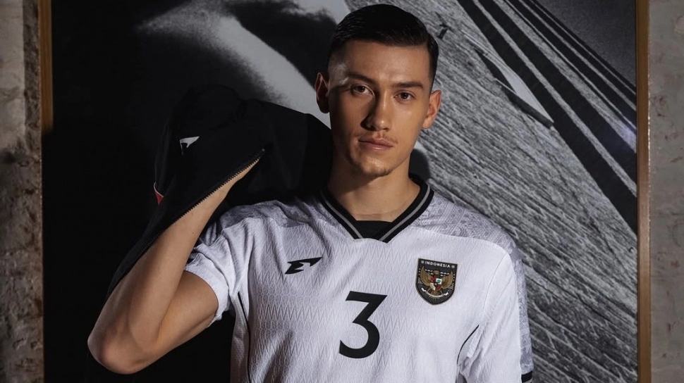 Untung-Rugi Jay Idzes Jika Berkarier di Liga Inggris Bersama Aston Villa