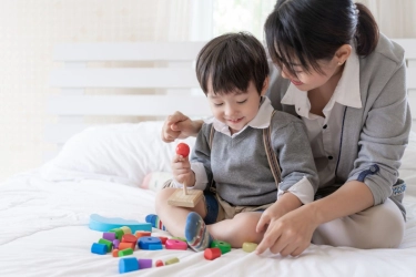 Anak Lebih Dekat dengan Pengasuh Dibanding Orangtua? Ini Kata Psikolog