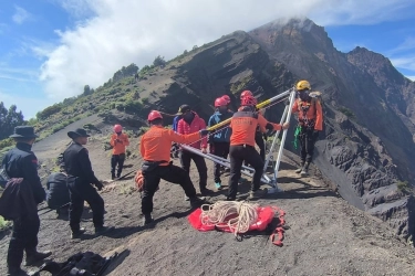 Anggota DPR Minta Evaluasi SOP Wisata Ekstrem Usai WN Brasil Juliana Marins Tewas di Rinjani