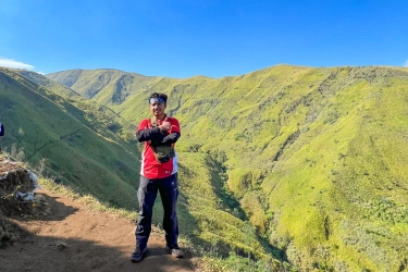 Lokasi Bukit Premium, Padang Sabana Sumba di Jawa Timur