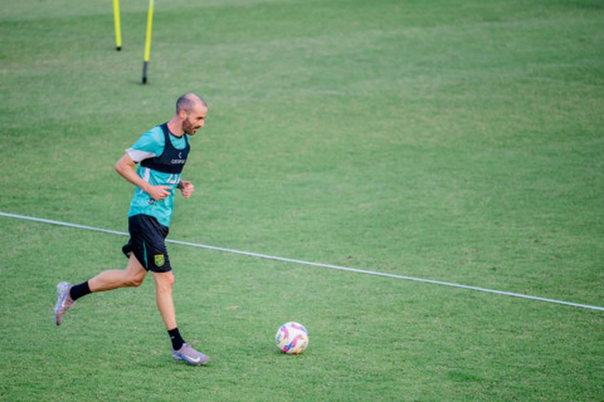 Sentuhan Balkan di Persebaya, Eduardo Perez Puas dengan Komposisi Tim