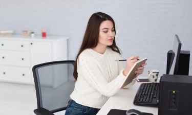 Keuangan Tetap Terkelola! Berikut 7 Tips dan Trik Financial Plan untuk Pekerja Lepas Alias Freelancer