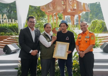 Namanya Viral Sampai Brasil, Agam yang Ikut dalam Tim Evakuasi Jenazah Juliana Marins di Gunung Rinjani Terima Penghargaan