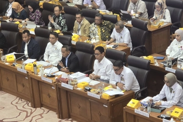 Bahlil Curhat ke Prabowo: Saya Menteri Bapak yang Belajar Pakai Petromak, Kelihatan Hitam kalau Tidak Mandi