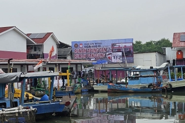 Sertifikat Rumah Panggung di Atas Laut: Harus Lewat KKP Dulu