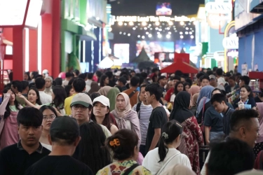 Transportasi Umum Termurah ke PRJ, Cuma Bayar Rp 3.500