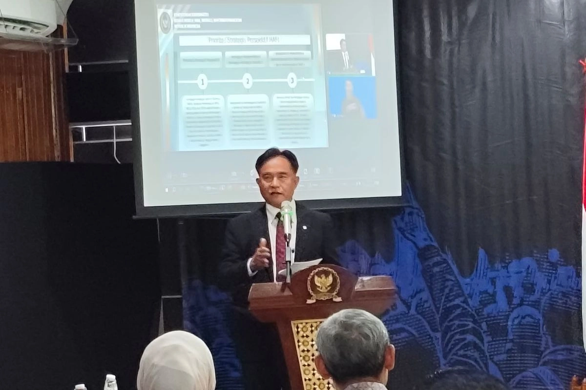 Yusril Sebut Proses Ekstradisi Paulus Tannos Belum Final dan Butuh Waktu Panjang