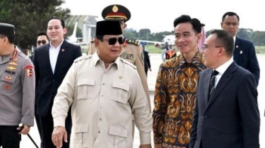 Misteri Tawa dan Bisik Rahasia Prabowo ke Gibran Sebelum Lawatan 10 Hari, Dasco: 'Mau Tau Aja'