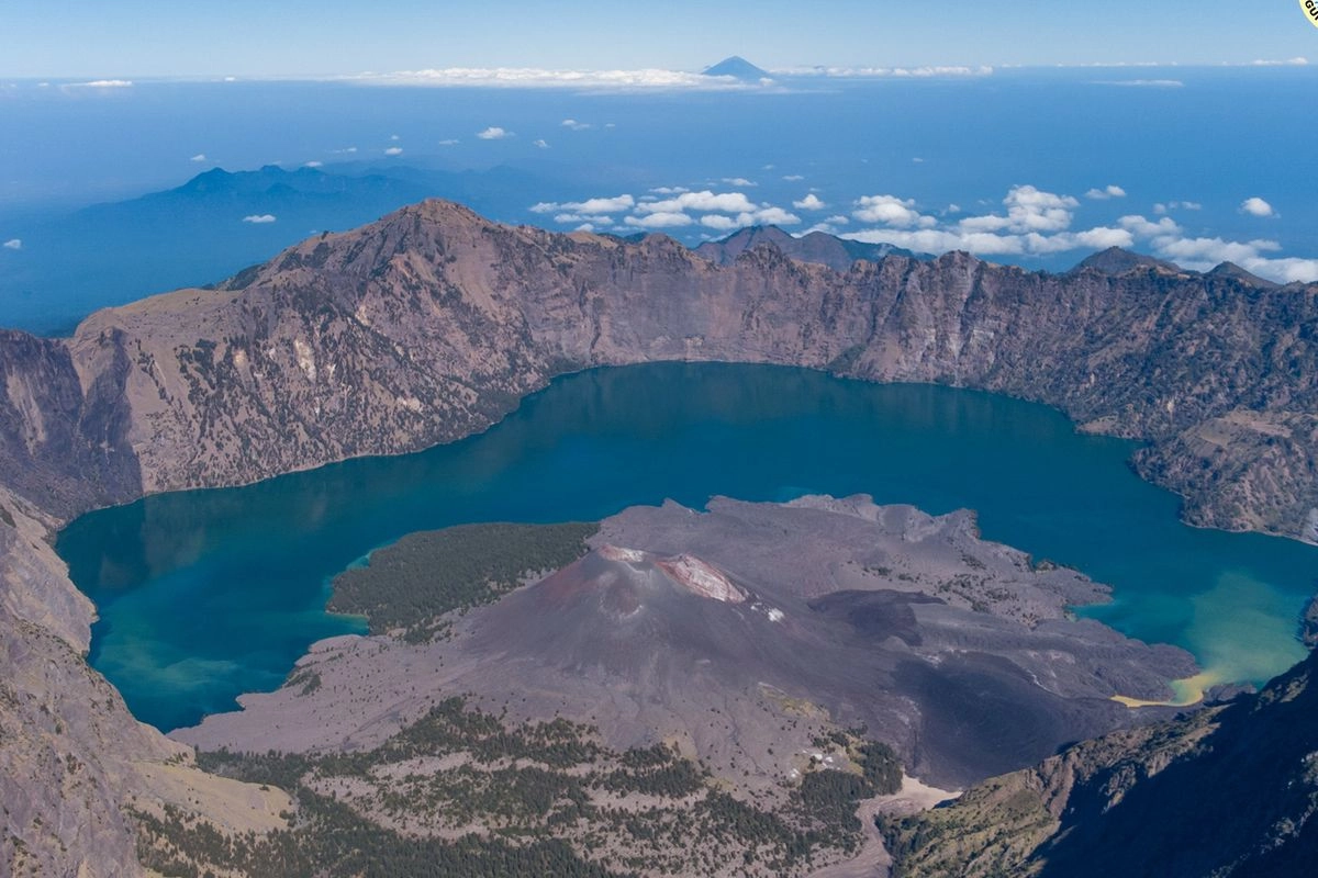 Usai Tragedi Juliana Marins, Pendaki Rinjani Bakal Wajib Pakai Gelang RFID, Apa Itu?