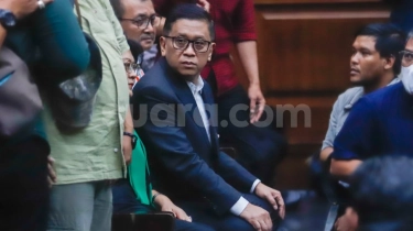 Jaksa Siapkan Tuntutan Hasto Setebal 1.300 Halaman, Sinyal Berat Kasus Harun Masiku?