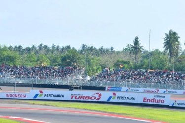Ajang MotoGP Mandalika 2025 Pecahkan Rekor 140.000 Penonton, Dongkrak Ekonomi Lombok