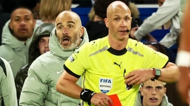 Enzo Maresca Tiru Gaya Mourinho! Selebrasi Liar Berujung Kartu Merah di Laga Chelsea vs Liverpool