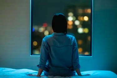 Cara agar Tidak Kesepian Saat Merantau, Psikolog Sarankan Ikut Komunitas