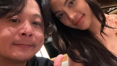 Bravy Vconk Umur Berapa? Lamar Erika Carlina di Atas Panggung