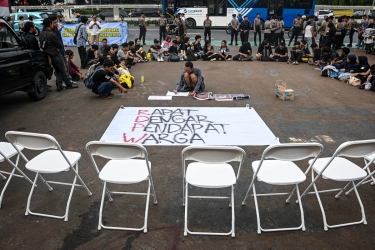 Buku, Imajinasi, dan Demonstrasi