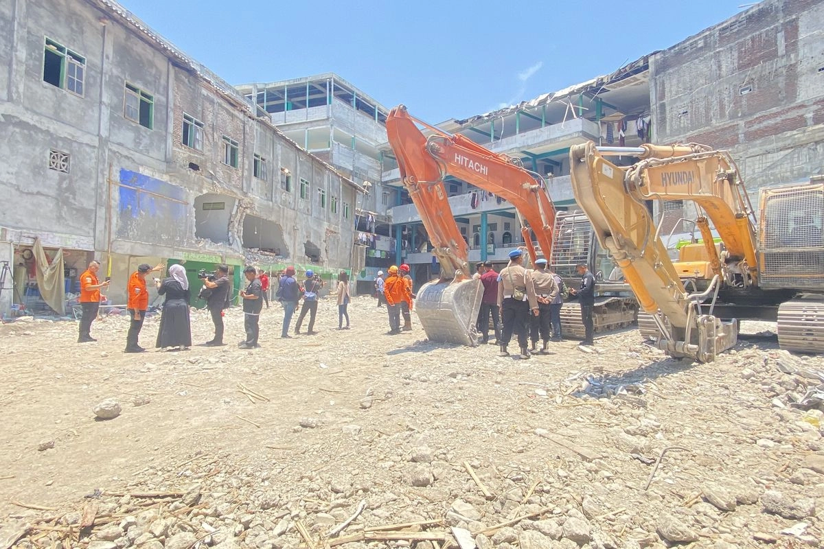 Fakta Ponpes Al Khoziny yang Diungkap Cak Imin: Berusia 125 Tahun, Anggaran Terbatas