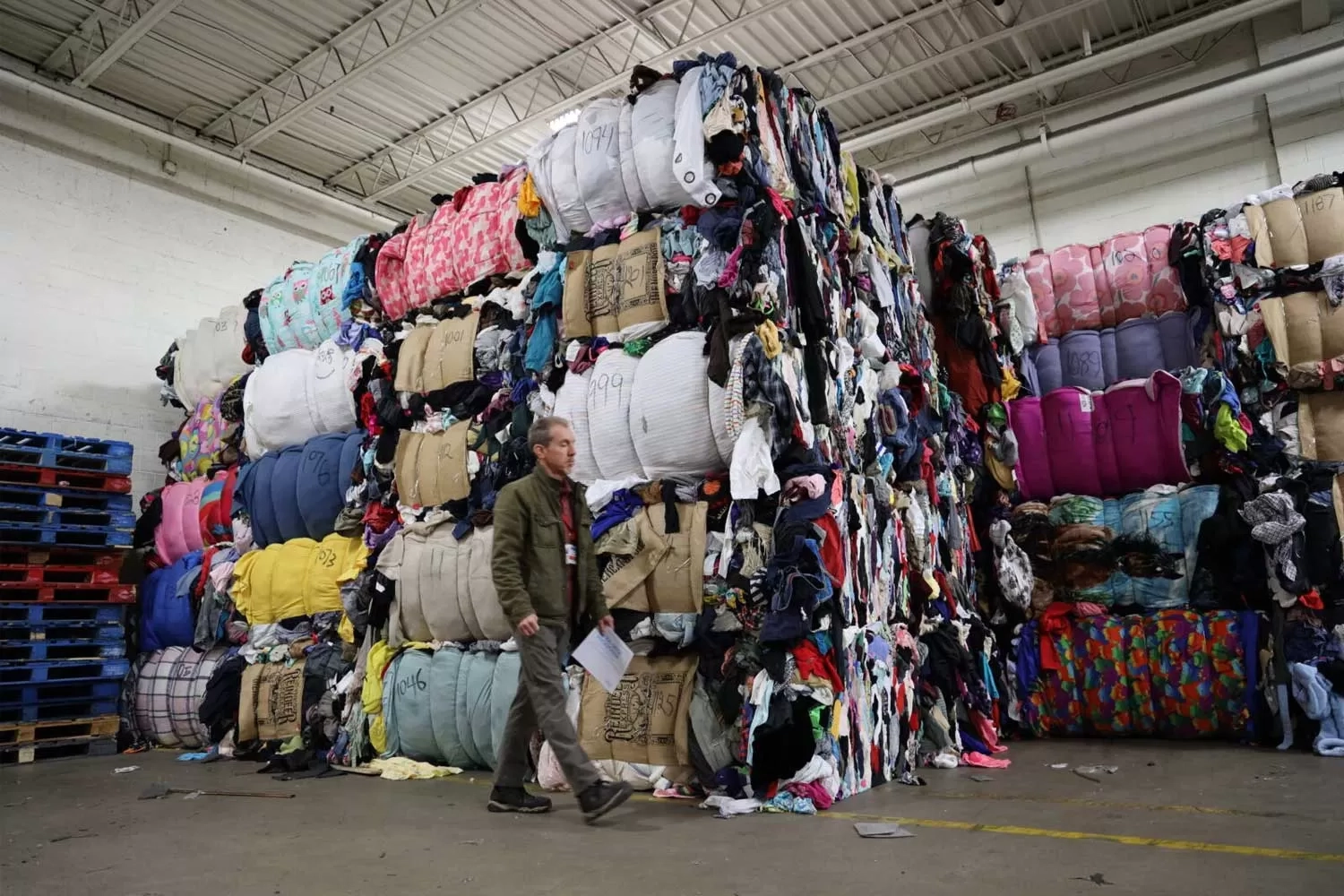Fast Fashion, Industri yang Menjahit Ketidakadilan