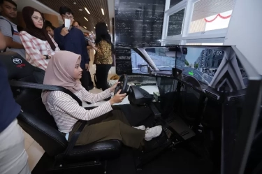 Toyota Ajak 1.000 Anak Muda Pengguna Baru Kendaraan Belajar Mengemudi Aman di Jalan Raya