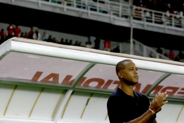 Patrick Kluivert Soroti Ruang Antar Lini Indonesia Saat Takluk dari Arab Saudi