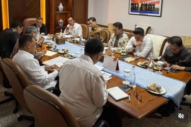 Seskab Teddy Gelar Rapat dengan Dasco hingga Purbaya, Bahas Perbankan Tanah Air