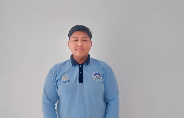 Kisah Rangga: Dari Kuli Gudang Sehari Hingga Jadi Relawan Cuci Ompreng MBG Berhari-hari