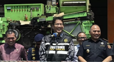 Menkeu Purbaya Pastikan Harga Rokok Tahun 2026 Tidak Naik 