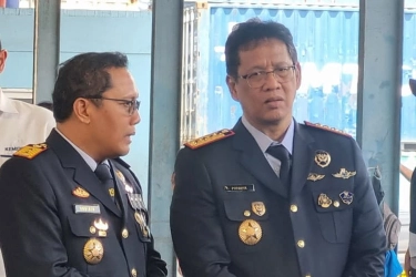 Kata Purbaya soal Trump Ancam China Tarif 100 Persen: Biar Saja Mereka Berantem...