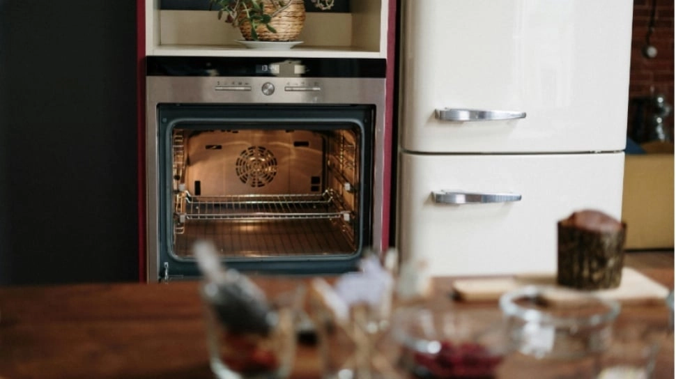 Oven Bau? Jangan Panik! Rahasia Dapur Hilangkan Bau Tak Sedap dengan Bahan Alami