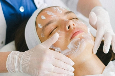 Daftar Treatment untuk Menghilangkan Flek Hitam di Wajah, Sudah Coba?